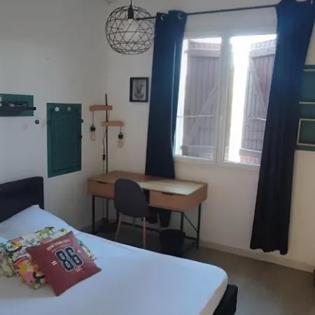 Holiday home Grande Maison A 2km De La
